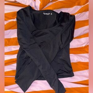 Abercrombie & Fitch Scoop Neck Long Sleeve Soft Collection